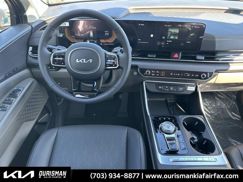 new 2026 Kia Carnival Hybrid car, priced at $43,395