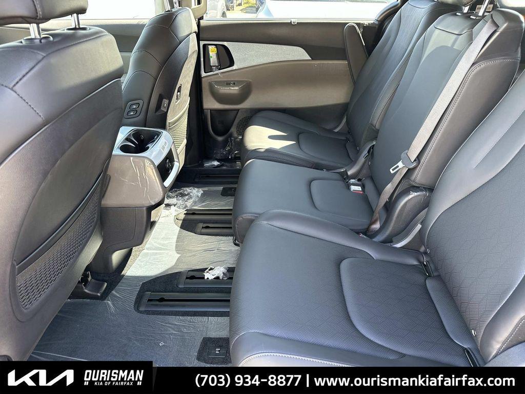 new 2026 Kia Carnival Hybrid car, priced at $43,395