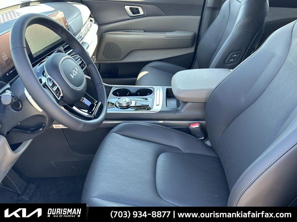 new 2026 Kia Carnival Hybrid car, priced at $43,395