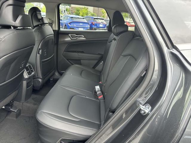new 2025 Kia Sportage Hybrid car, priced at $33,518