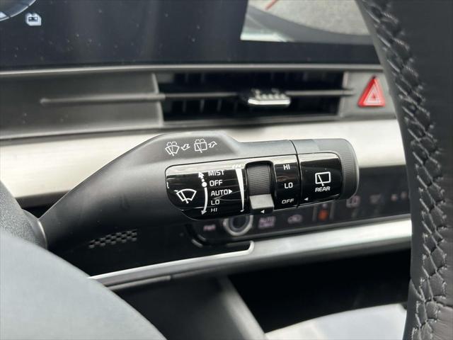 new 2025 Kia Sportage Hybrid car, priced at $33,518
