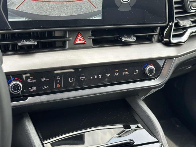 new 2025 Kia Sportage Hybrid car, priced at $33,518