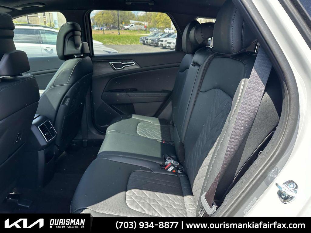 new 2025 Kia Sportage car, priced at $37,035
