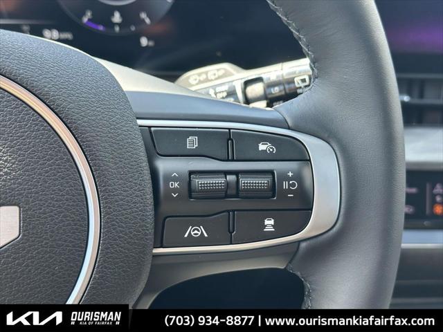 new 2025 Kia Sportage car, priced at $38,645
