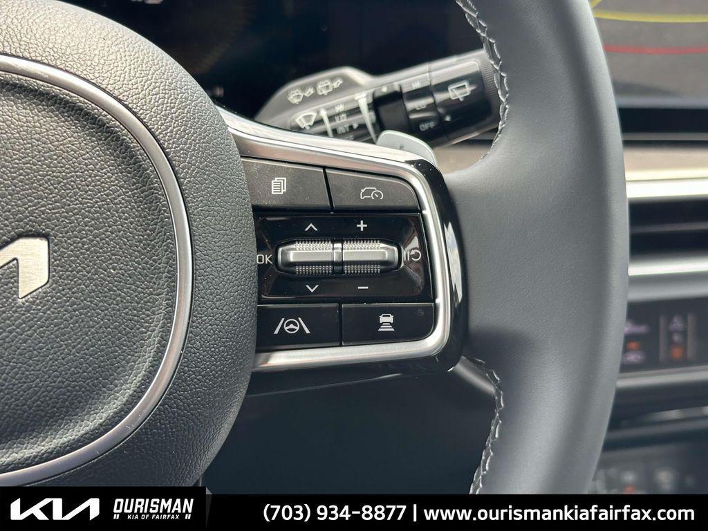 new 2025 Kia Sorento Hybrid car, priced at $39,485