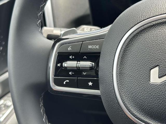new 2025 Kia Sorento Hybrid car, priced at $41,654