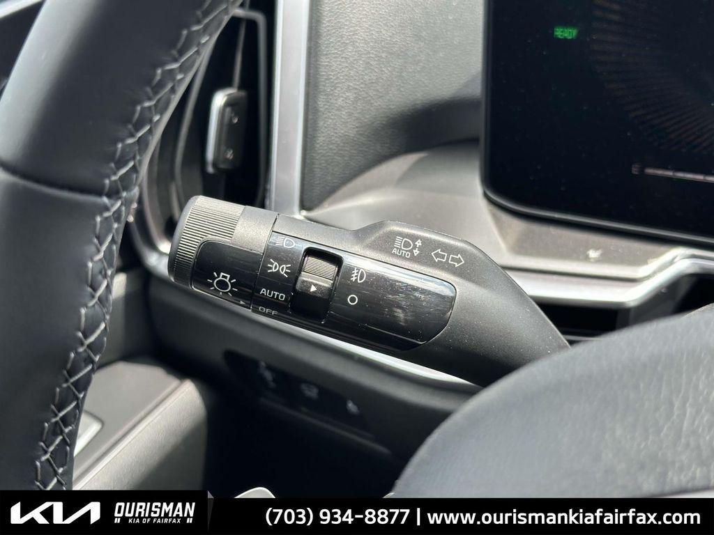 new 2025 Kia Sorento Hybrid car, priced at $39,485