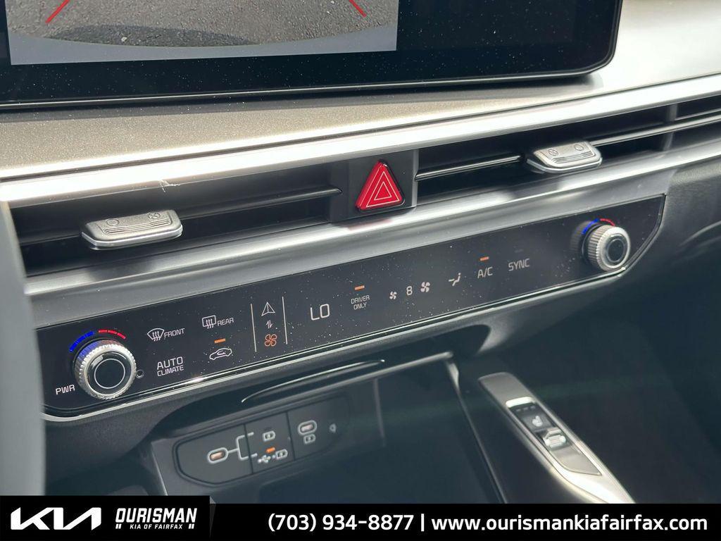 new 2025 Kia Sorento Hybrid car, priced at $39,485