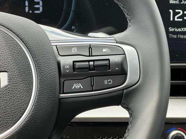 new 2025 Kia Sportage Hybrid car, priced at $31,086
