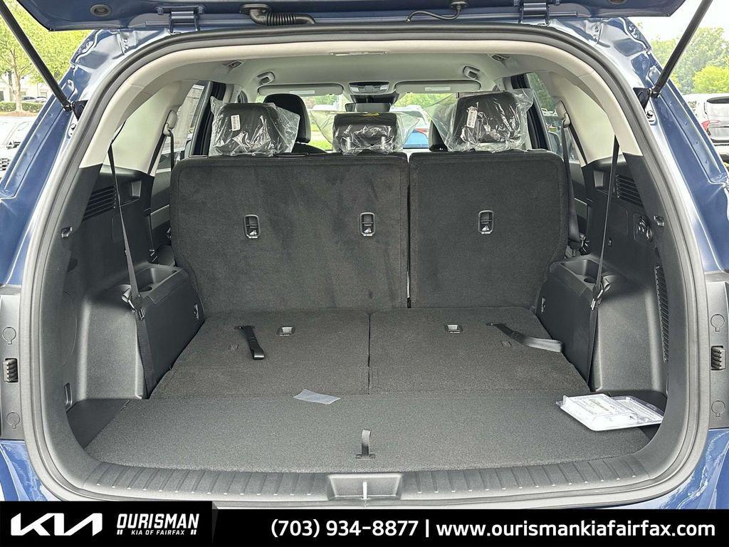 new 2025 Kia Sorento car, priced at $36,543