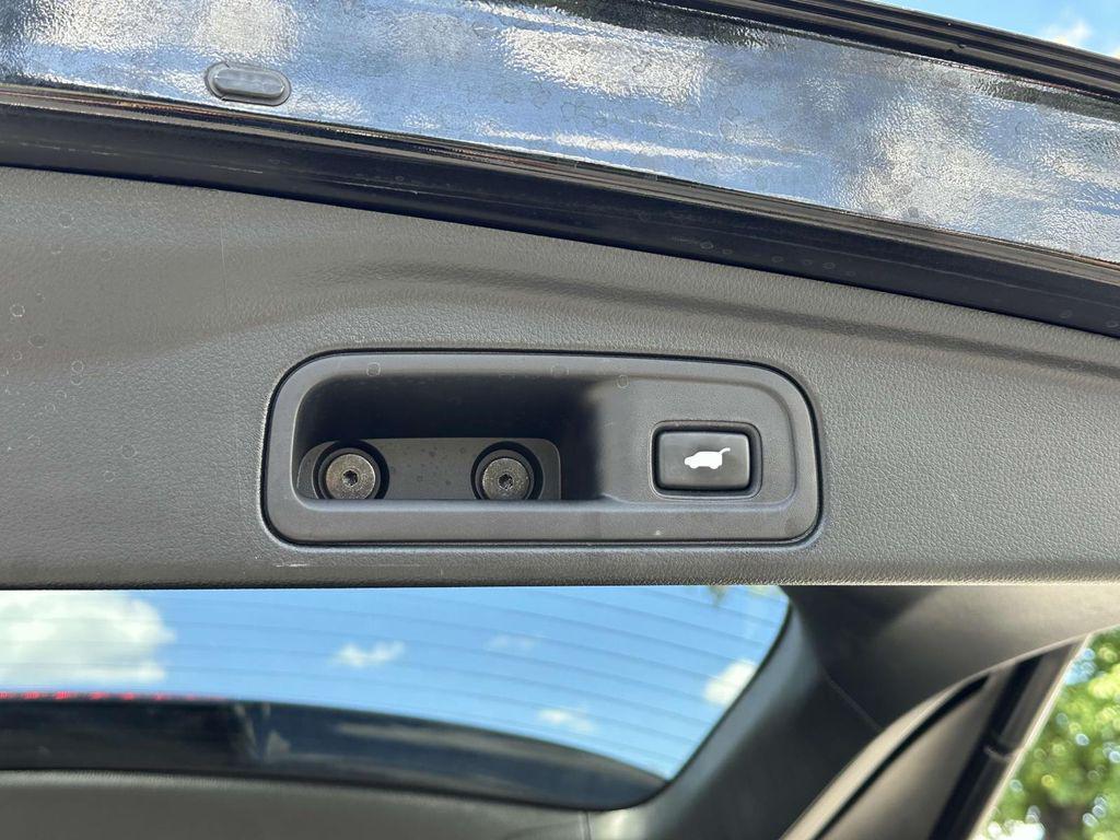used 2022 Honda Pilot car, priced at $36,700