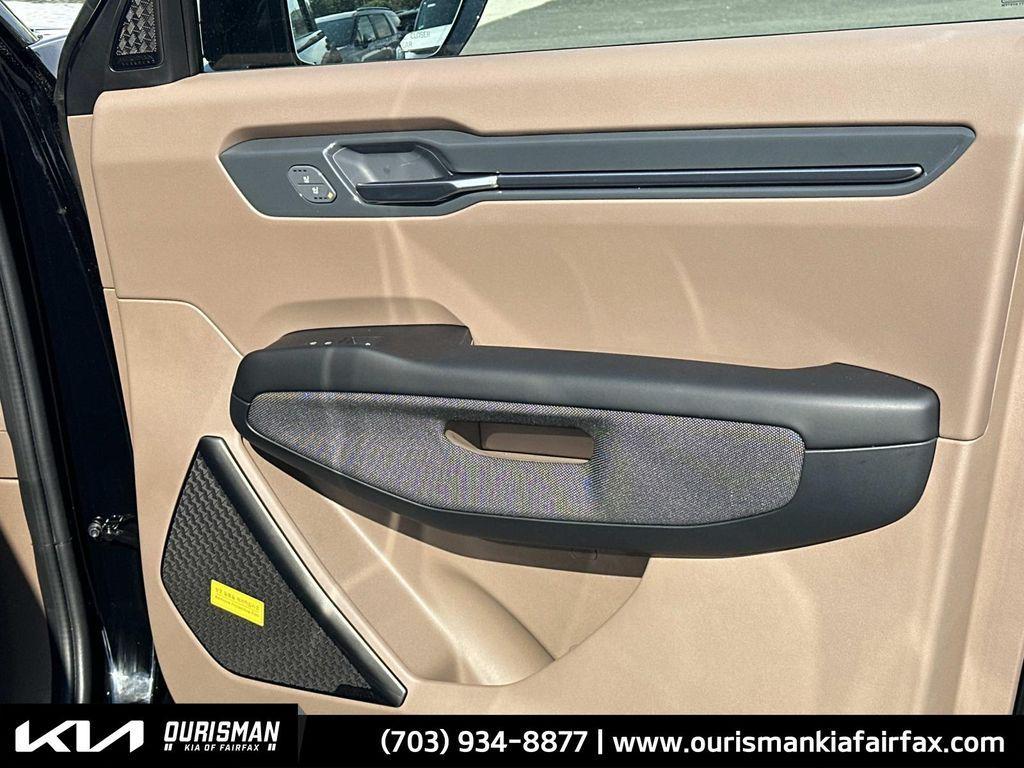 new 2026 Kia EV9 car, priced at $72,662