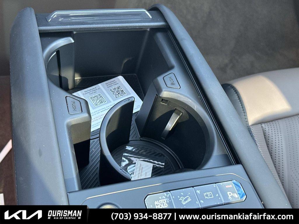 new 2026 Kia EV9 car, priced at $72,662