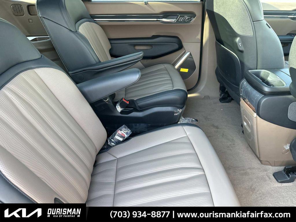 new 2026 Kia EV9 car, priced at $72,662