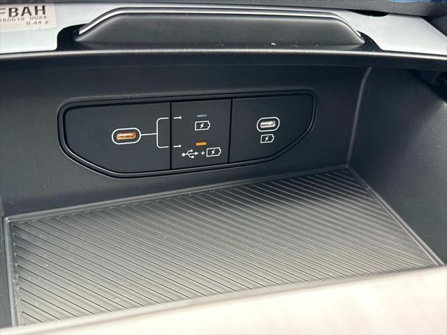 new 2026 Kia Sportage Hybrid car, priced at $31,885