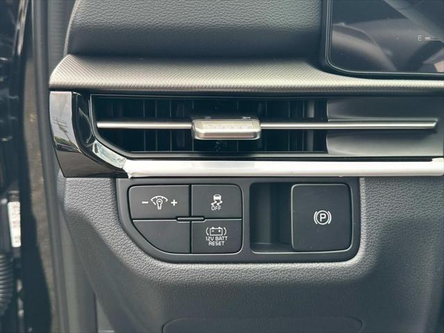 new 2026 Kia Sportage Hybrid car, priced at $31,885