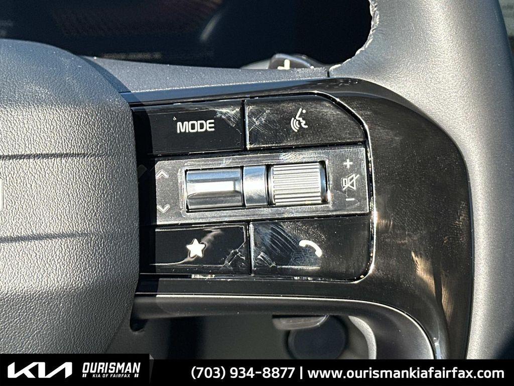 new 2026 Kia Sorento Hybrid car, priced at $42,722