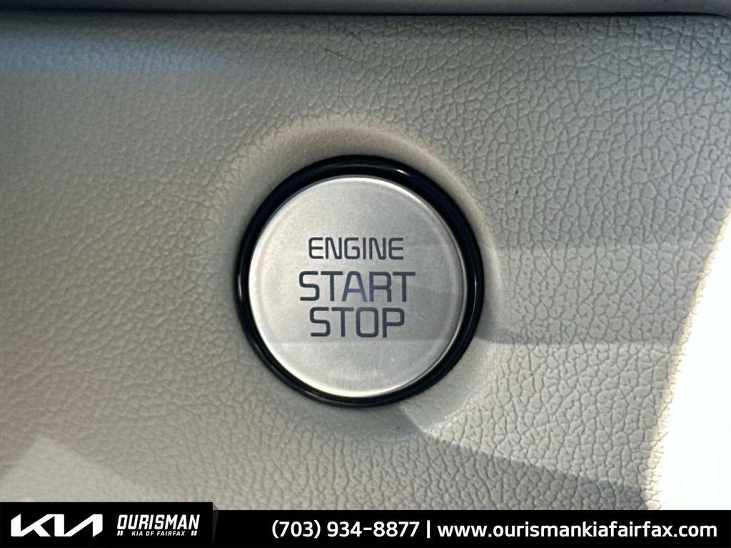 new 2026 Kia Sorento Hybrid car, priced at $42,722