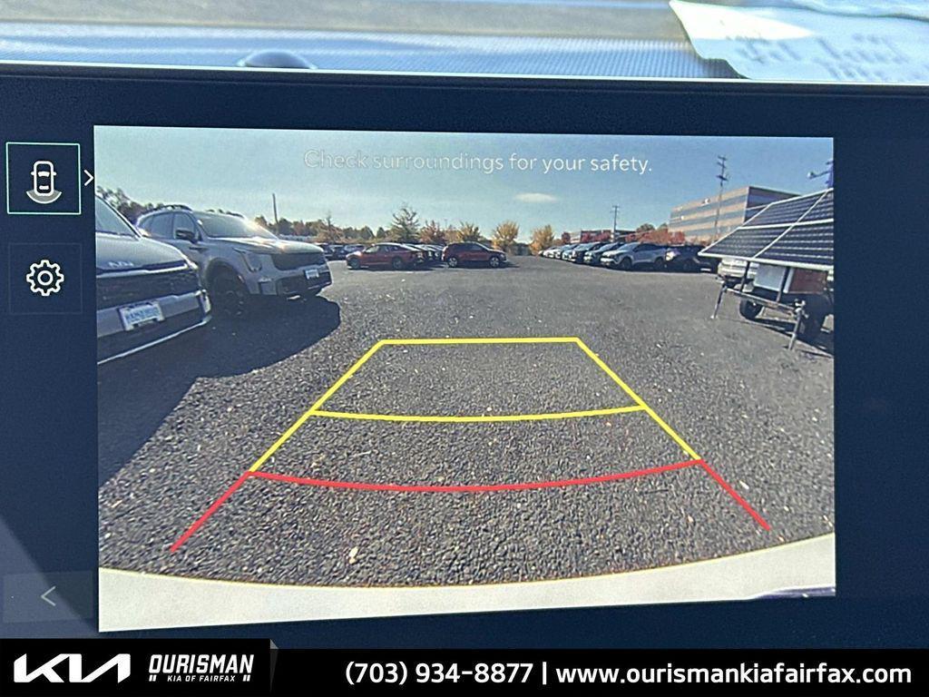 new 2026 Kia Sorento Hybrid car, priced at $42,722