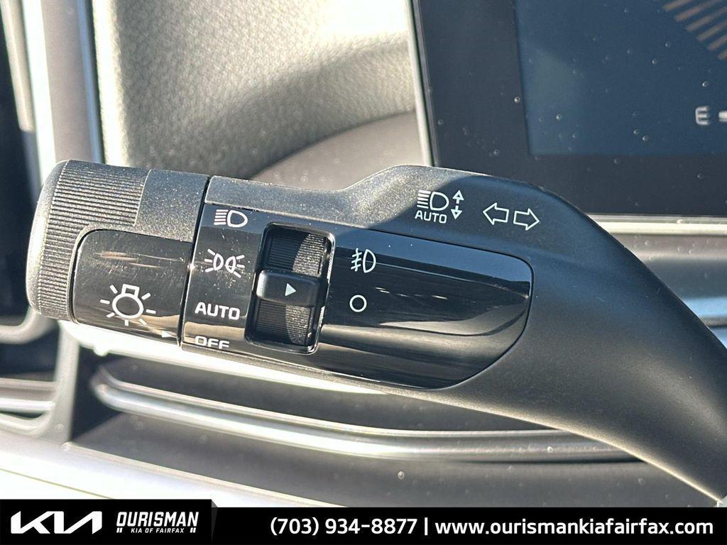 new 2026 Kia Sorento Hybrid car, priced at $42,722