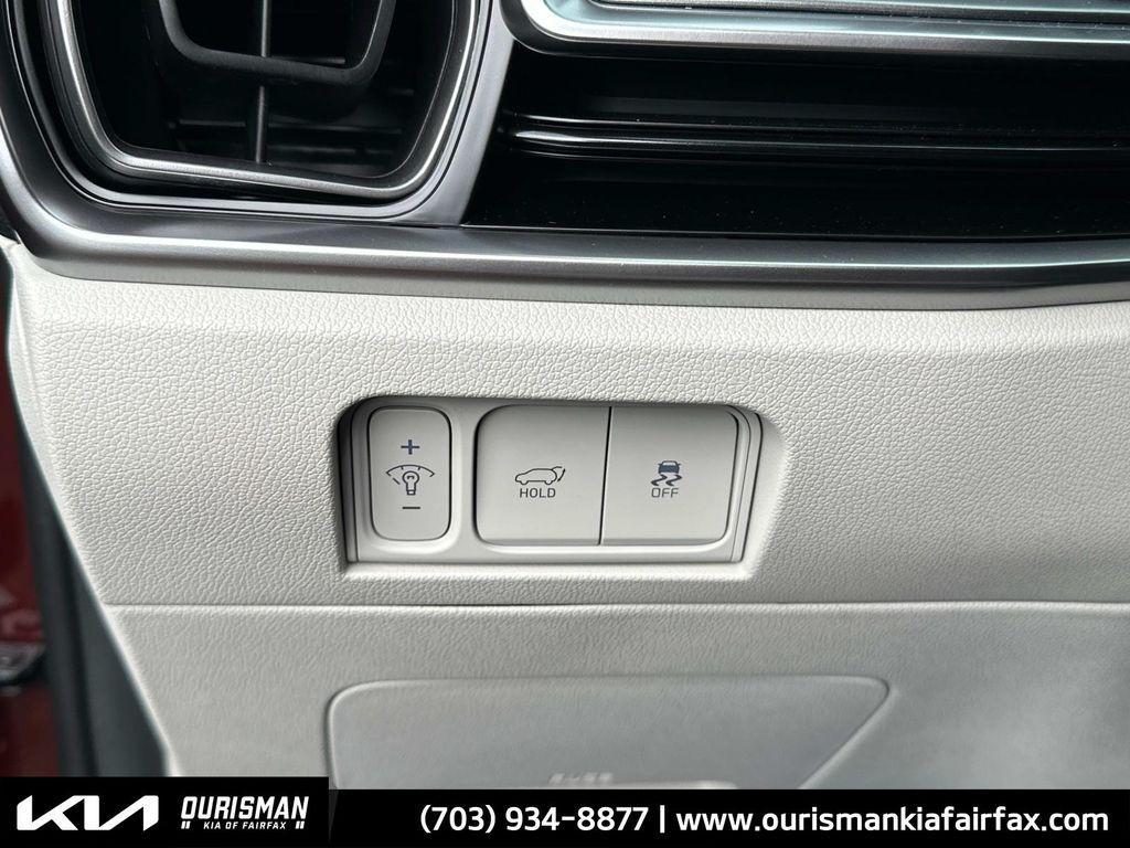 new 2025 Kia Sorento car, priced at $40,068