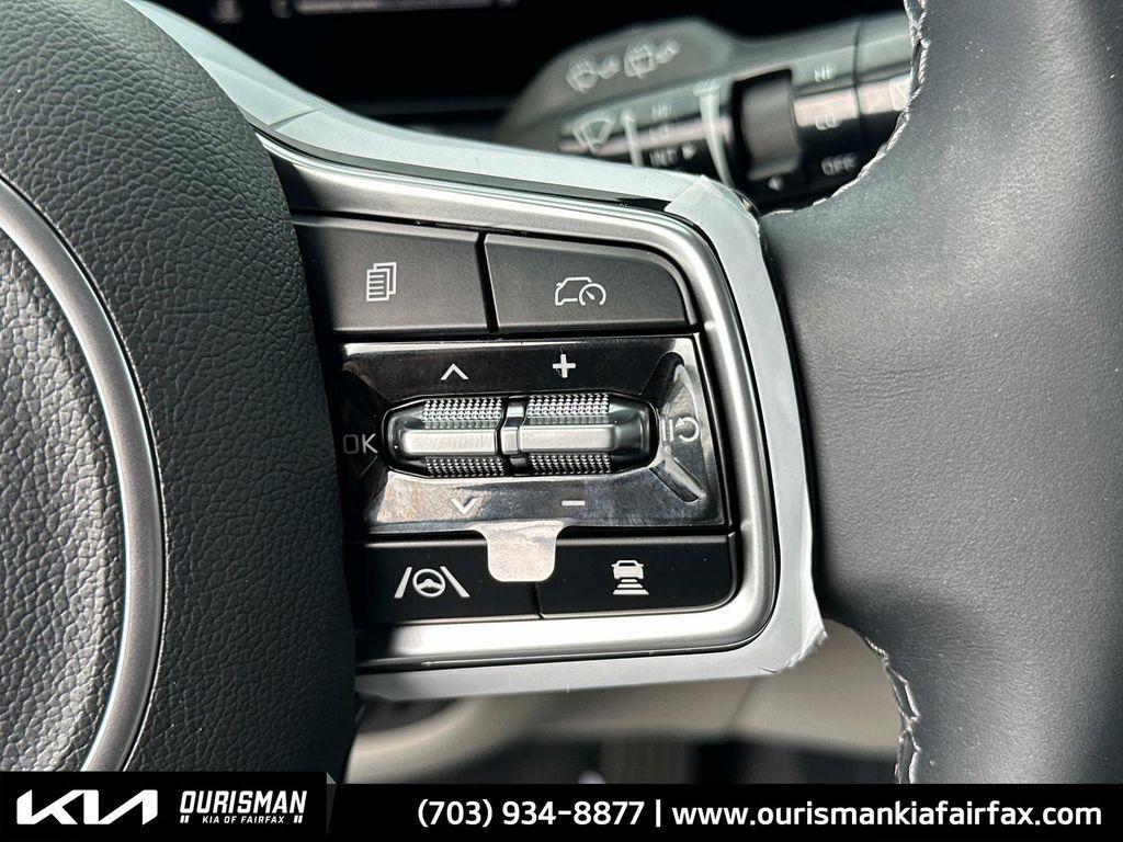 new 2025 Kia Sorento car, priced at $40,068
