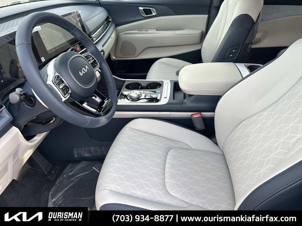 new 2026 Kia Carnival Hybrid car, priced at $43,992