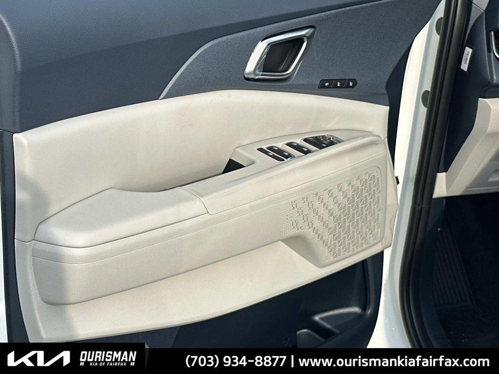 new 2026 Kia Carnival Hybrid car, priced at $43,992