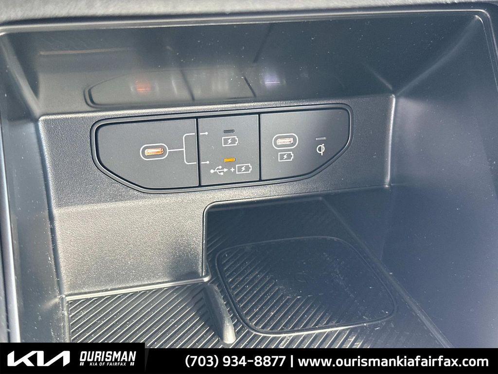 new 2025 Kia Sorento car, priced at $36,096