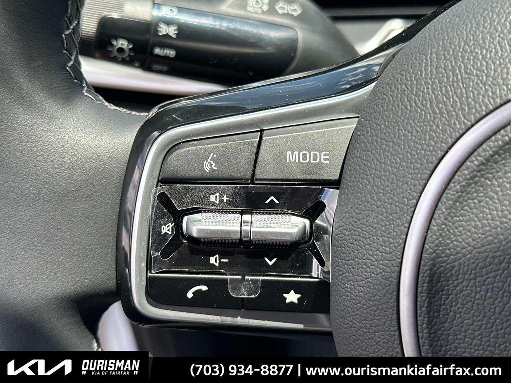 new 2025 Kia Sorento car, priced at $36,096
