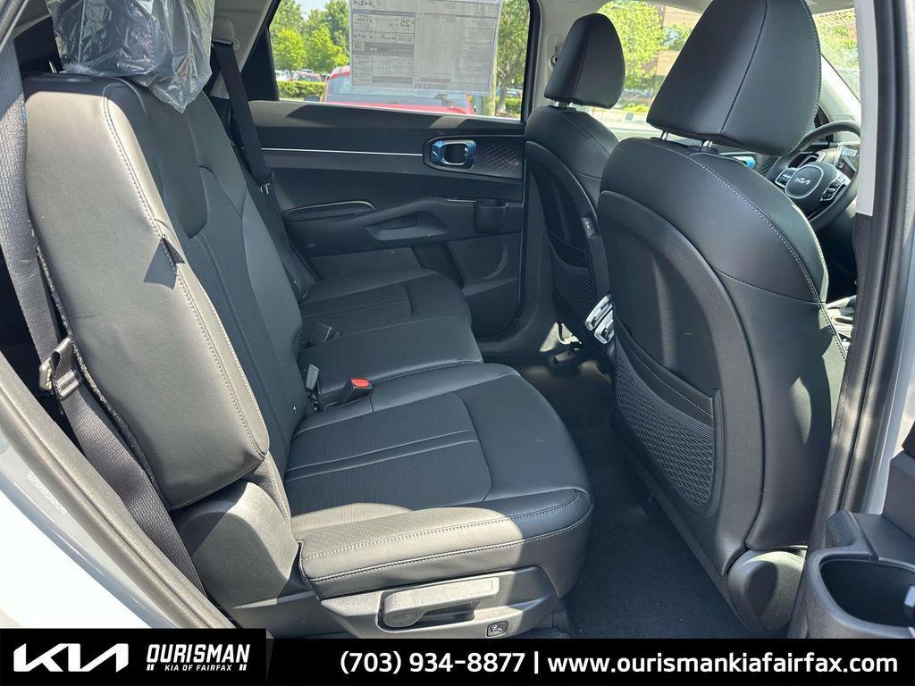 new 2025 Kia Sorento car, priced at $36,712