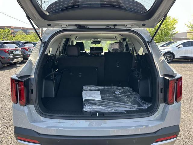 new 2025 Kia Sorento car, priced at $37,493