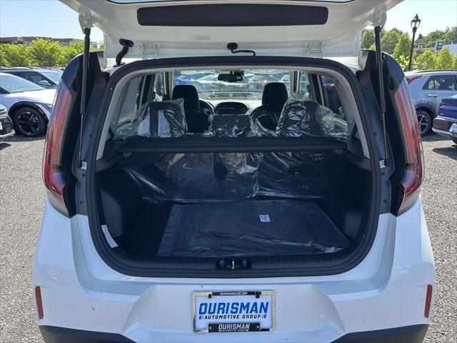 new 2025 Kia Soul car, priced at $25,637