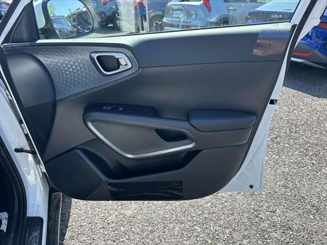 new 2025 Kia Soul car, priced at $25,637