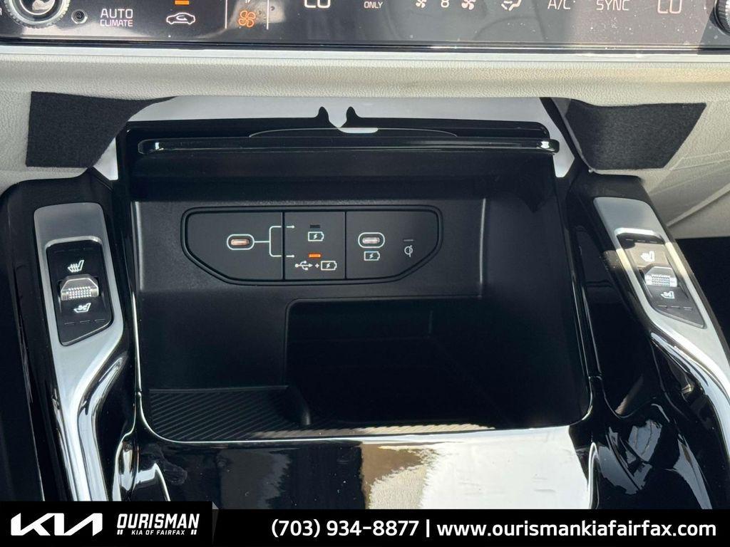 new 2025 Kia Sorento Hybrid car, priced at $46,651