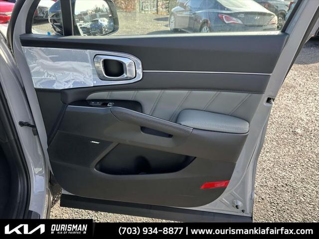 new 2025 Kia Sorento car, priced at $46,829