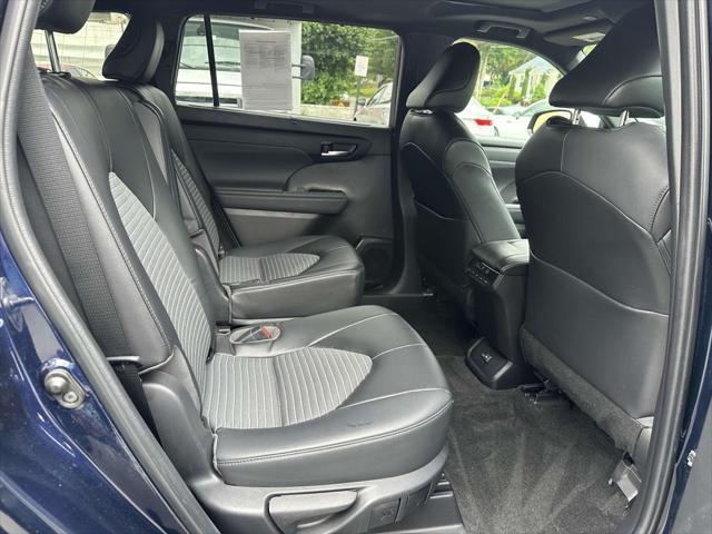 used 2023 Toyota Highlander car, priced at $41,700