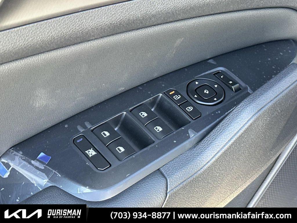 new 2026 Kia Sportage Hybrid car, priced at $41,650