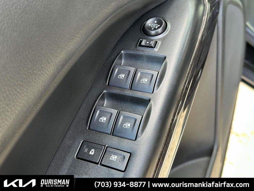 used 2022 GMC Canyon car, priced at $30,500