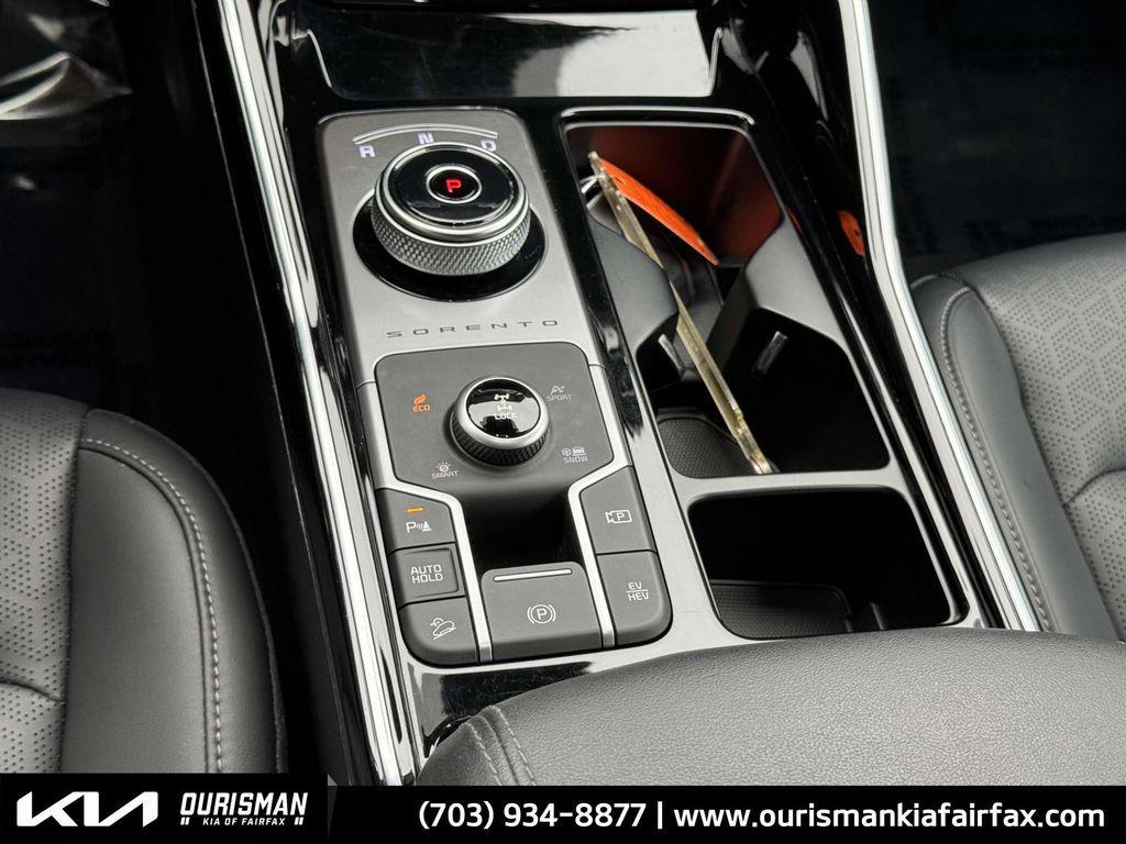 used 2022 Kia Sorento Plug-In Hybrid car, priced at $27,900