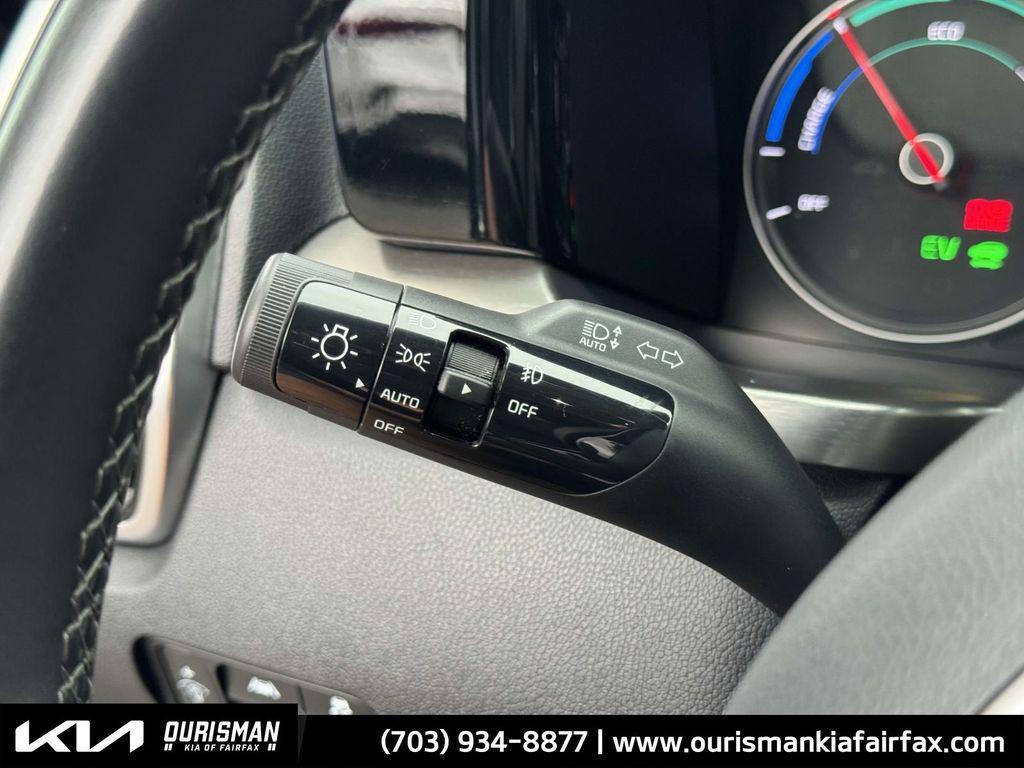 used 2022 Kia Sorento Plug-In Hybrid car, priced at $27,900