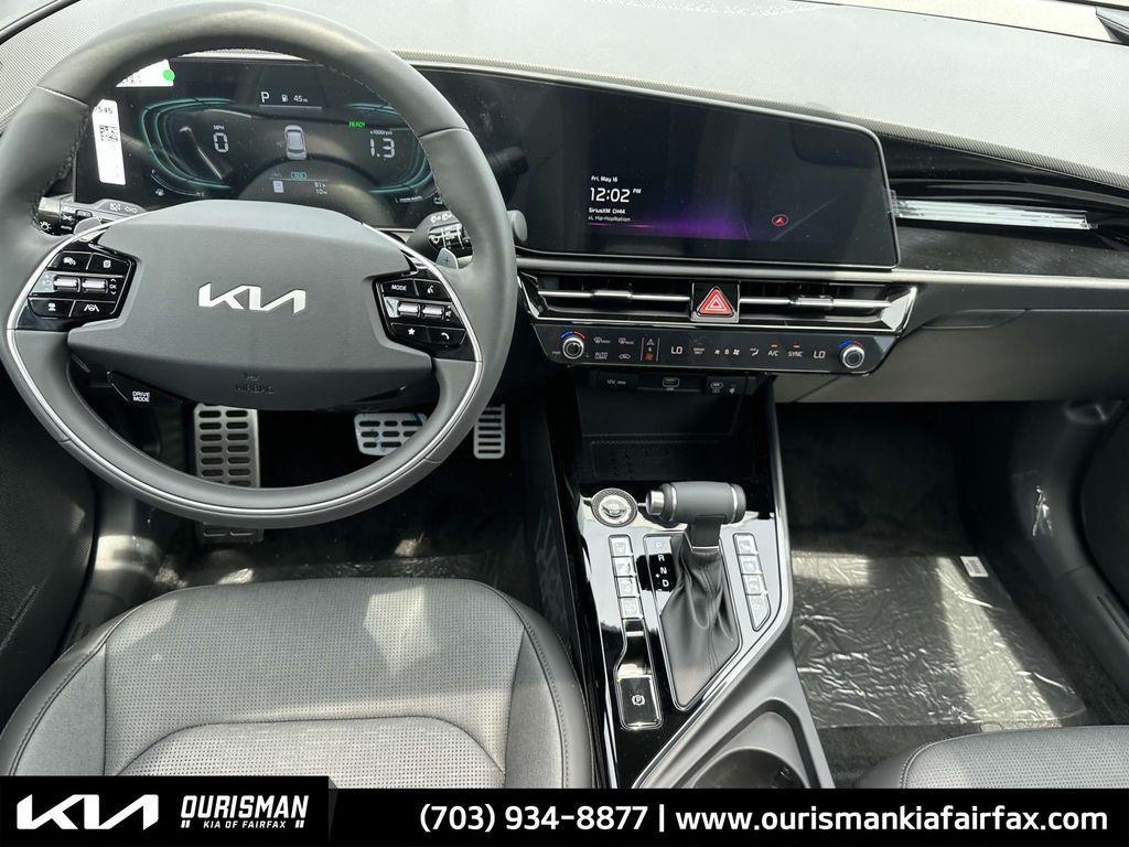 new 2025 Kia Niro car, priced at $35,175