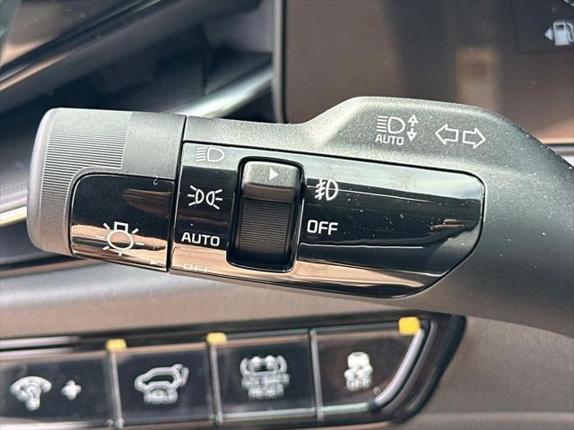 new 2025 Kia Niro car, priced at $35,669