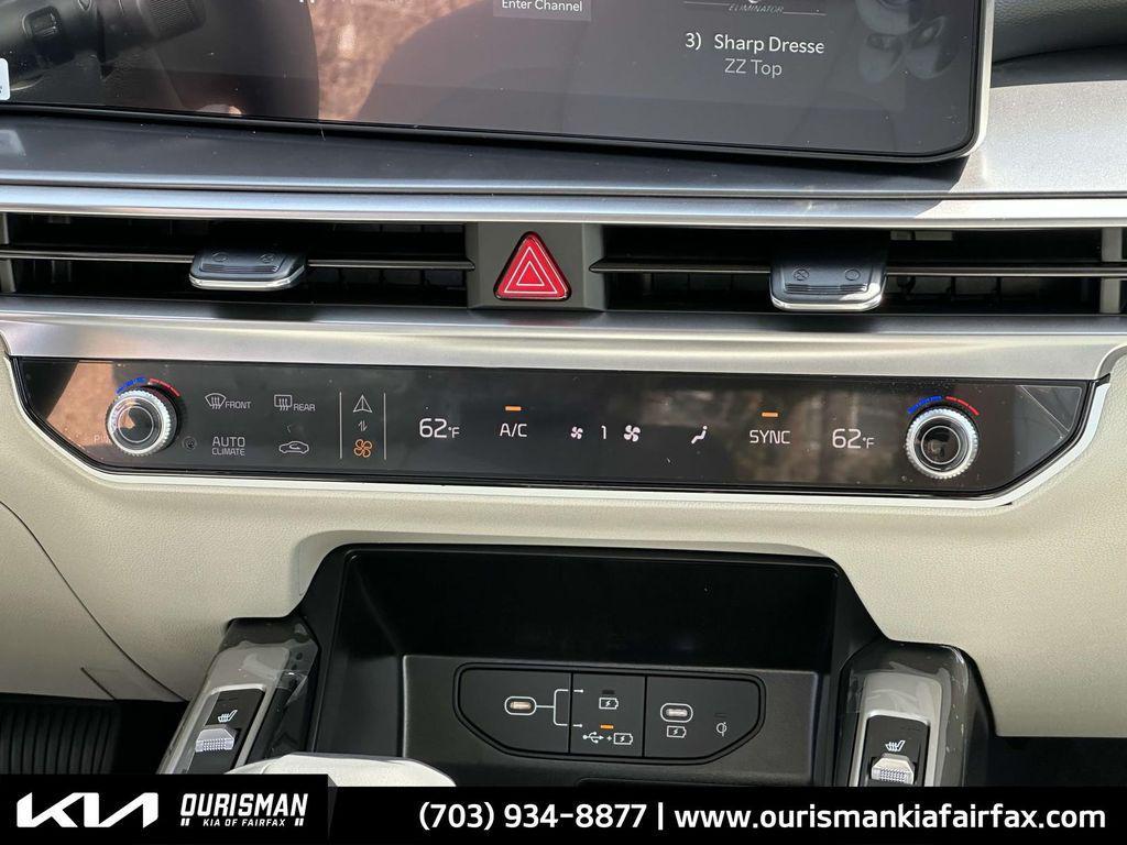 new 2025 Kia Sorento car, priced at $38,719