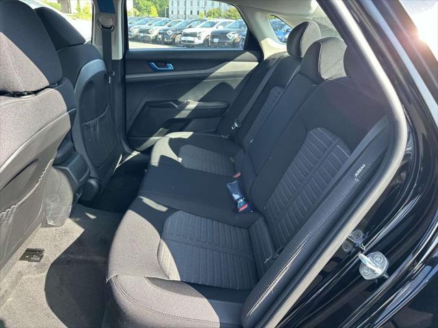 new 2025 Kia K5 car, priced at $27,408