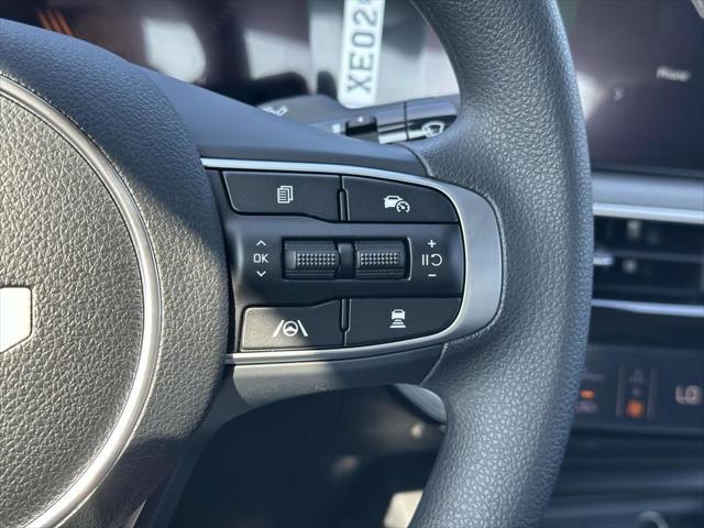 new 2025 Kia K5 car, priced at $27,408