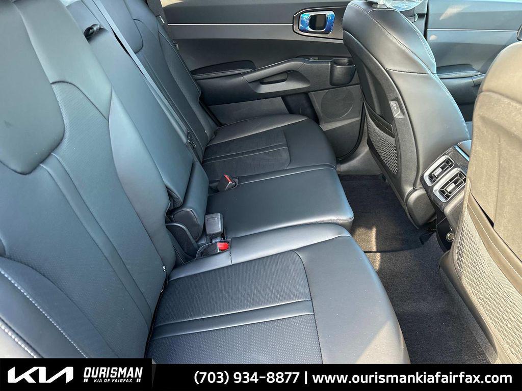 new 2025 Kia Sorento car, priced at $35,000