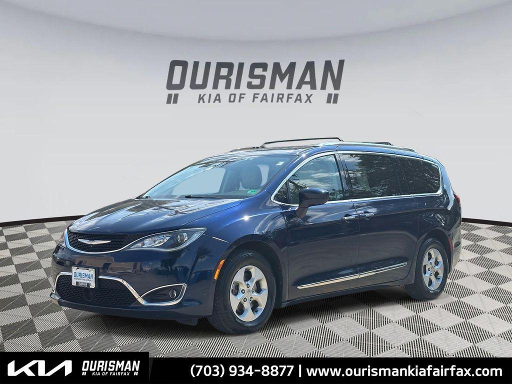 used 2017 Chrysler Pacifica car, priced at $14,500
