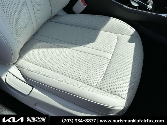 new 2025 Kia Sorento car, priced at $36,317