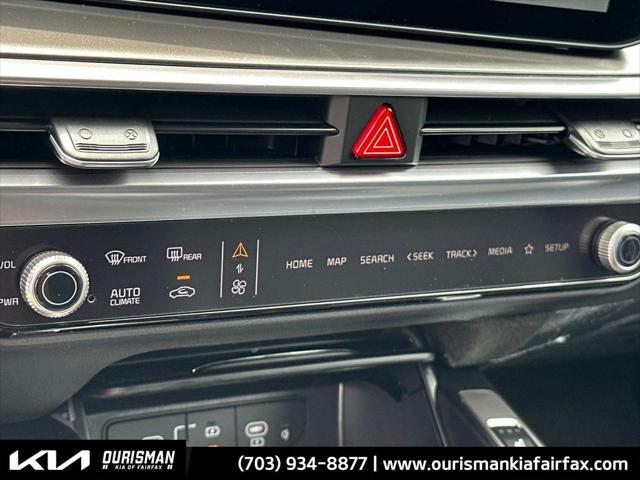 new 2025 Kia Sorento Hybrid car, priced at $40,445